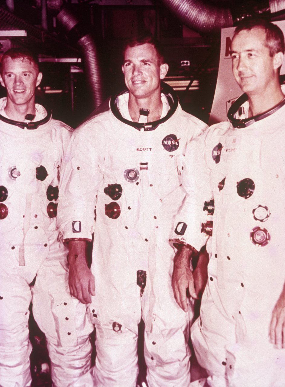 092 Apollo 9 crew-s